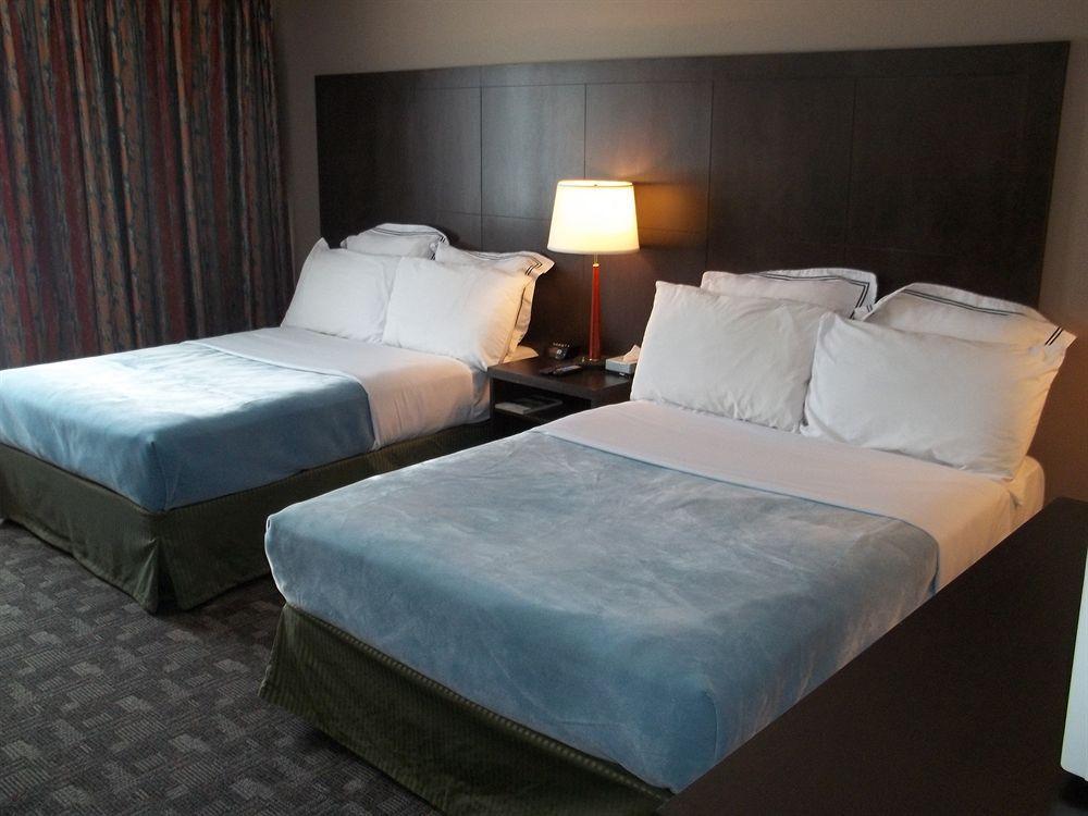 Travelodge by Wyndham Kapuskasing Bagian luar foto
